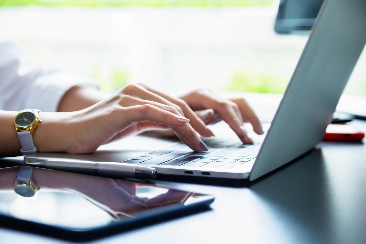 Business professionals collaborating on financial planning strategies during workshop